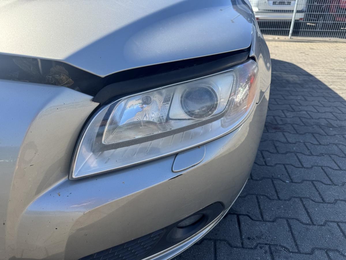 Volvo V70 3 original Xenonscheinwerfer links Bj.2009